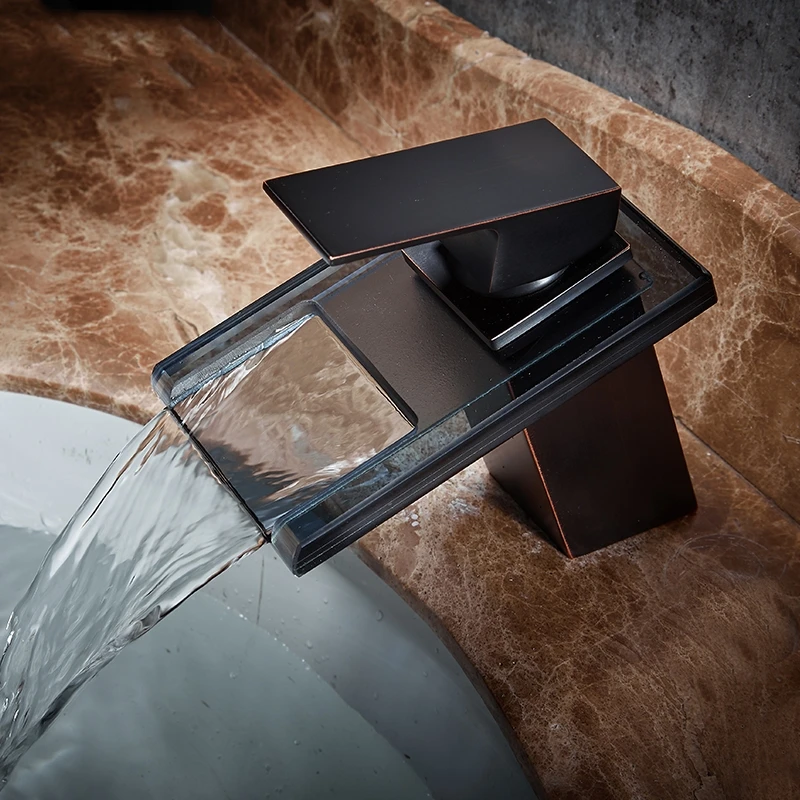 Черный матовый смеситель для раковины популярный и оригинальный с одной ручкой