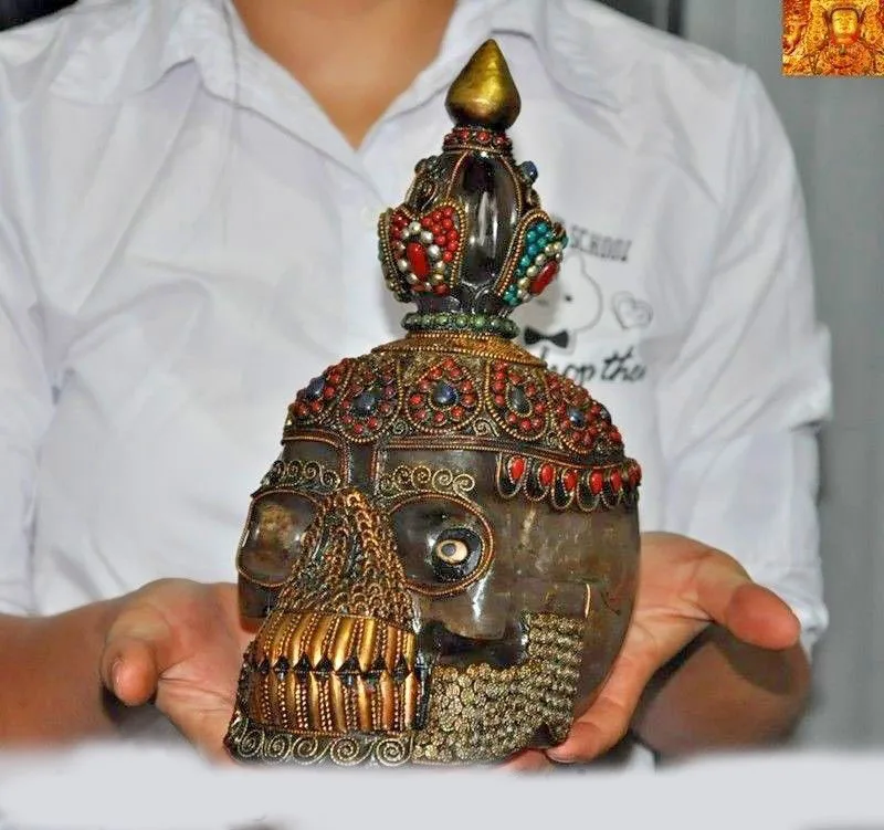 

wedding decoration Tibet crystal silver 24k gold Inlay turquoise gem Devil Skull death-head statue