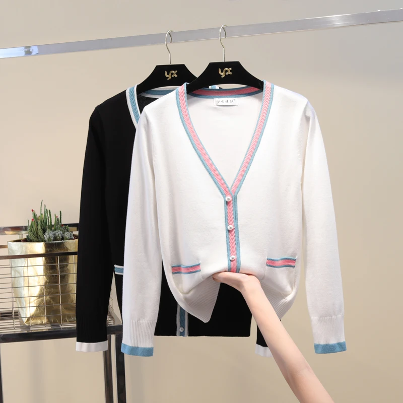 Luxury Designer Brand Knitted Sweater for Women V Neck Contrast Color Buttons Cardigan Black White |