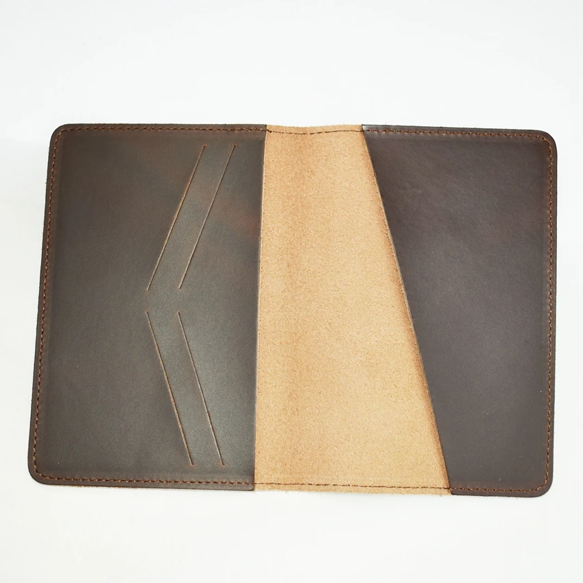 Обложка для паспорта из кожи Крейзи Хорс в подарок на Новый год и Рождество 2019 |