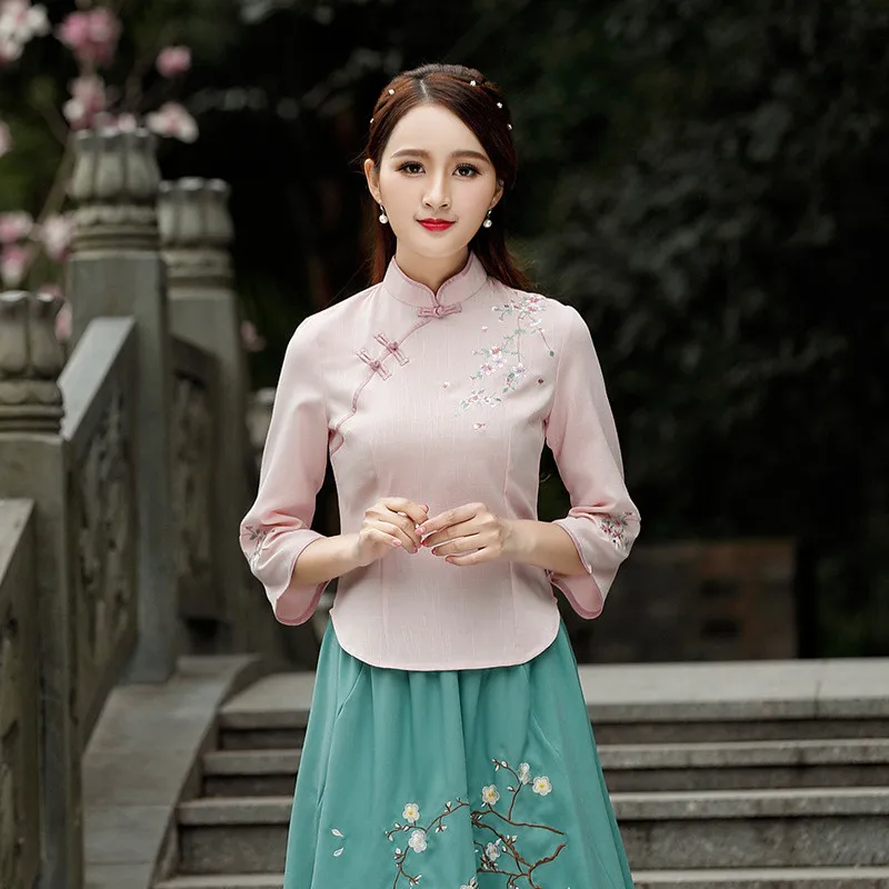 Вышивка Qipao Мода сезон: весна-лето Винтаж три четверти рукав Тан костюм топы корректирующие женская одежда китайский стиль Cheongsam Топ
