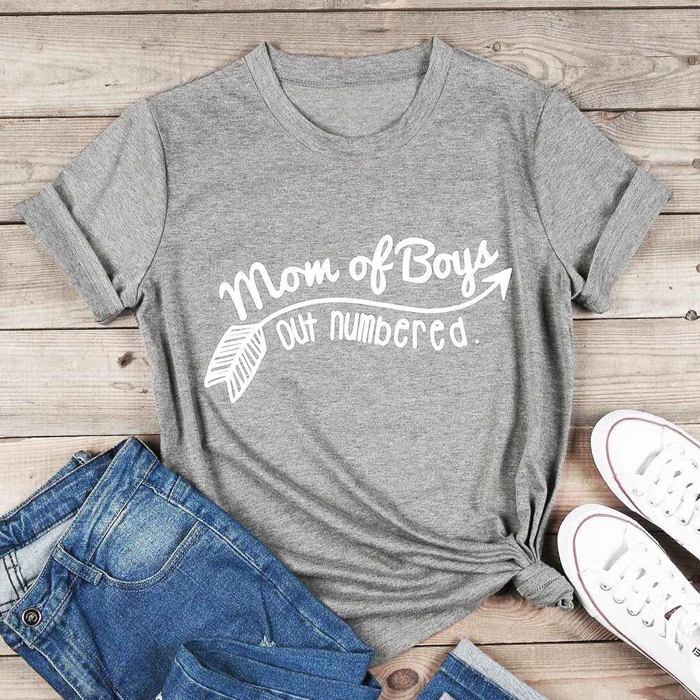 Футболка хлопковая с надписью Mom Of Boys эстетичная круглая рубашка круглым вырезом