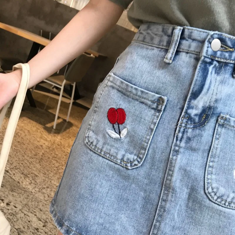 Летняя джинсовая женская юбка с вышитыми цветами повседневная корейская модная