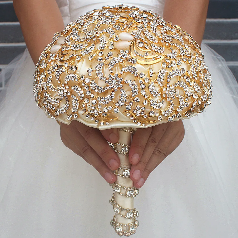 

Handmade Diameter 18cm Wedding Bouquets Luxury Golden Crystal Brooch Accessories Ribbon Satin Rose Wedding Flower Bridal Bouquet