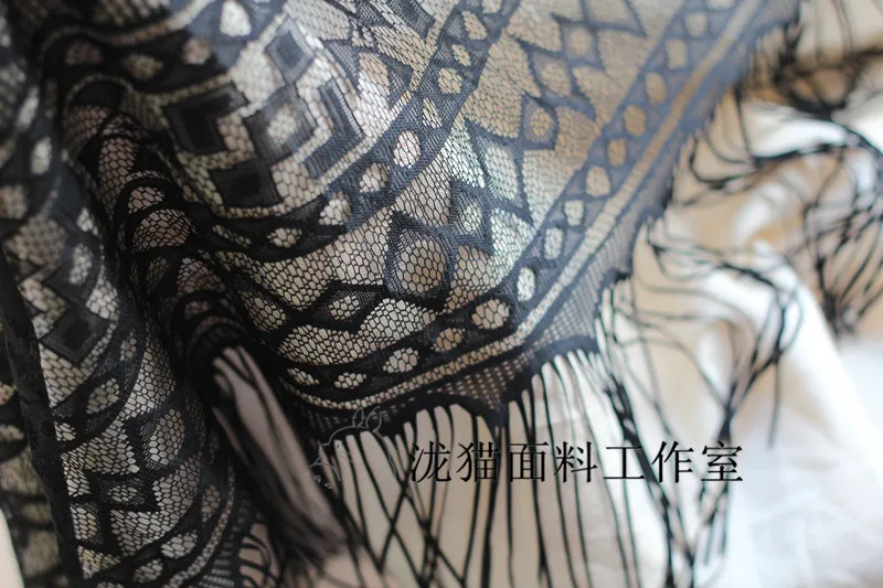 Кружевная ткань с ресницами длина 70 см черная белая вышивкой кисточками бахромой