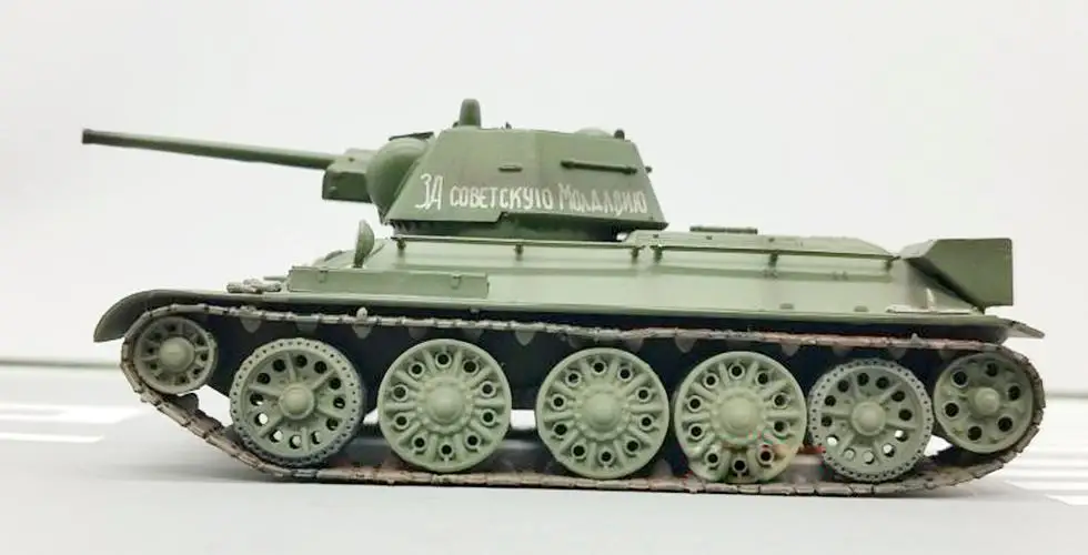 WWII русская T 34/76 модель 1942 армейский 1/72 Танк легкая готовая без литья под