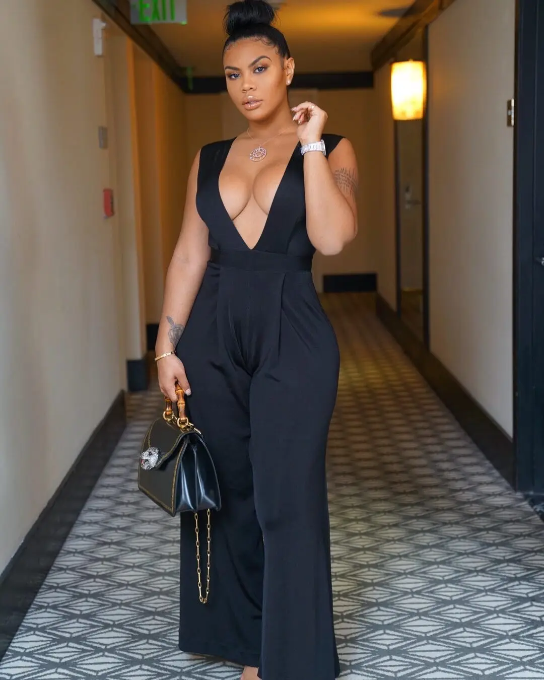 Повседневный Свободный комбинезон Комбинезоны для женщин 2018 с V-образным вырезом