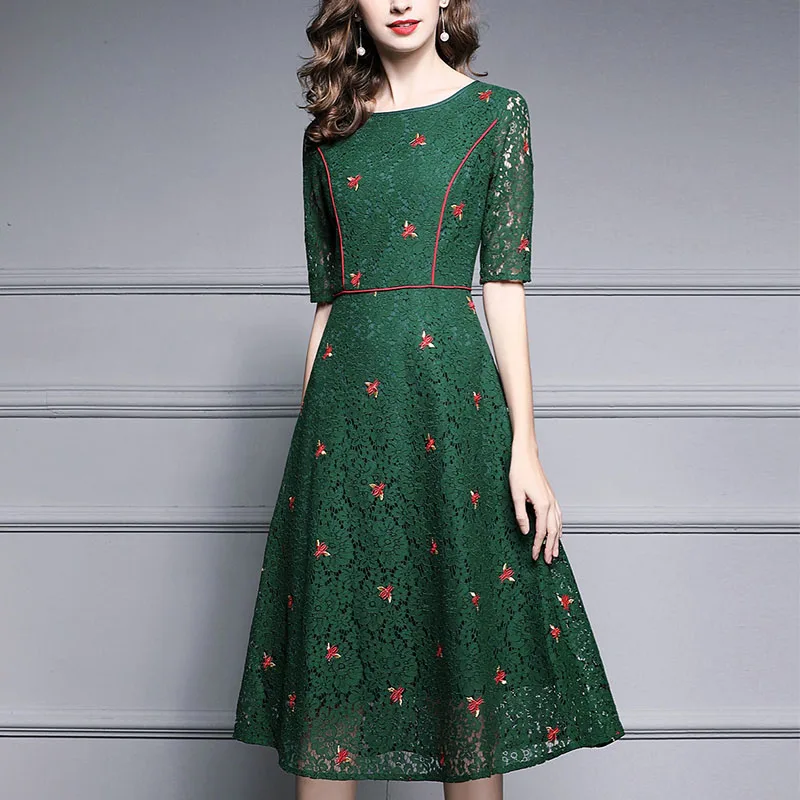 

2019 Spring Summer New Fashion Embroidery Lace Dresses Slim Waist Elegant Half Sleeve Plus Size Green Women Dresses LL3005