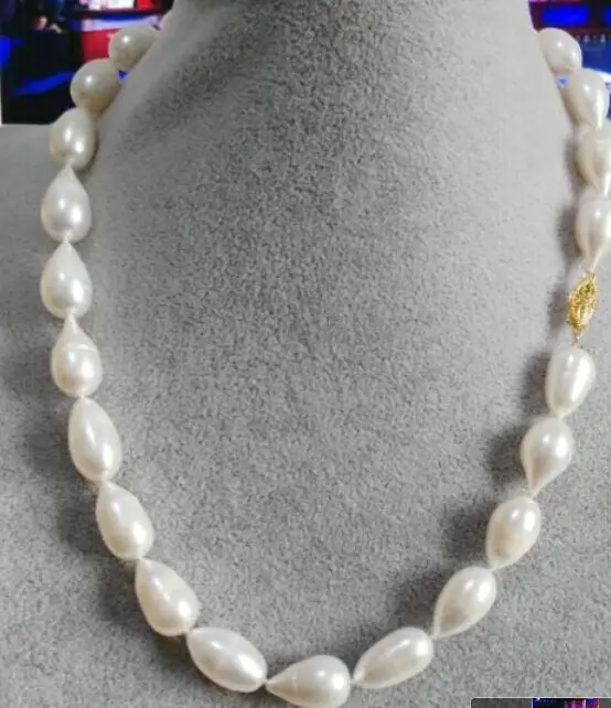 Фото Классическое ожерелье из натурального белого жемчуга в стиле - купить