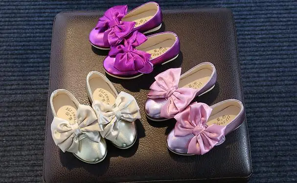 Новинка 2017 года повседневные тонкие туфли на плоской подошве для девочек