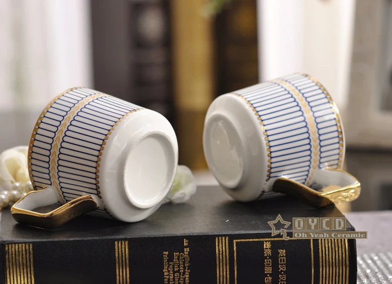 Фарфоровый кофейный сервиз из костяного фарфора, голубой патте, дизайнерский контур в золоте, 11 шт./12 шт., Европейский чайный сервиз, кофейник, кувшин, чашка, блюдце, пепельница