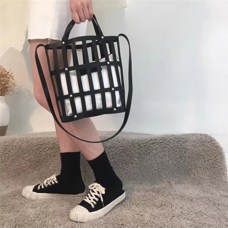 

Women Shoulder Bags 2019 Stylish Hollow Bucket Bag PU Leather Summer Seaside Beach Bag Large Capacity Luxury Handbags Designer