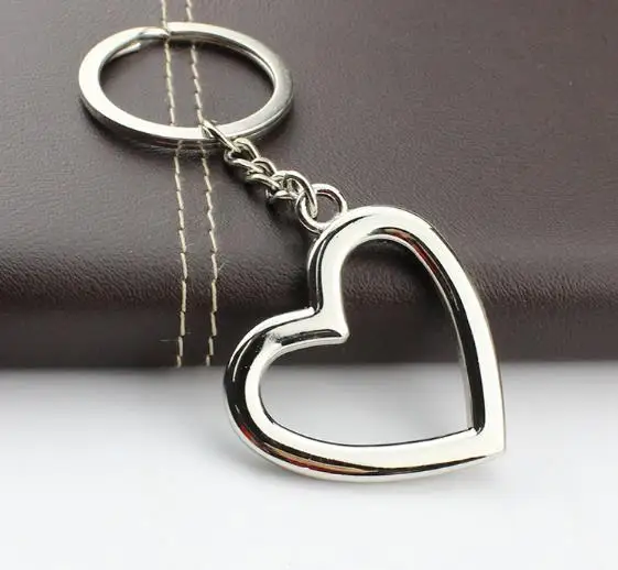 

24pcs Hollow Heart Shape Clear Crystal Keychain wedding gifts for guests wedding souvenir casamento wedding favors