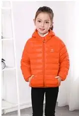 Зимняя верхняя одежда для детей Дети толстый хлопок теплые куртки для мальчиков и девочек свет Портативный парка зимняя одежда для детей Детские теплые пальто - Цвет: orange hooded