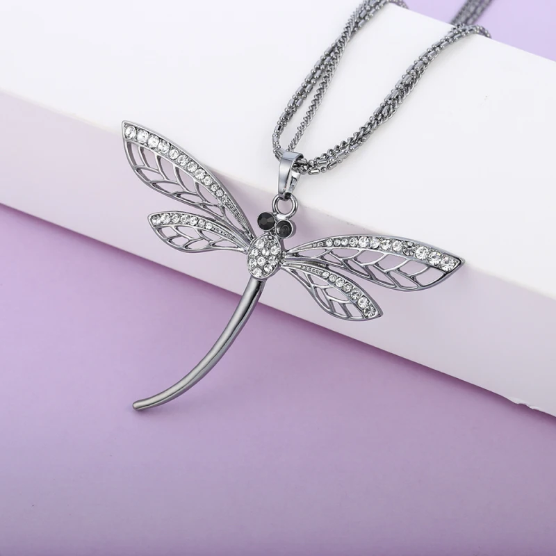 Женская подвеска в виде стрекозы золотого и серебряного цвета массивное