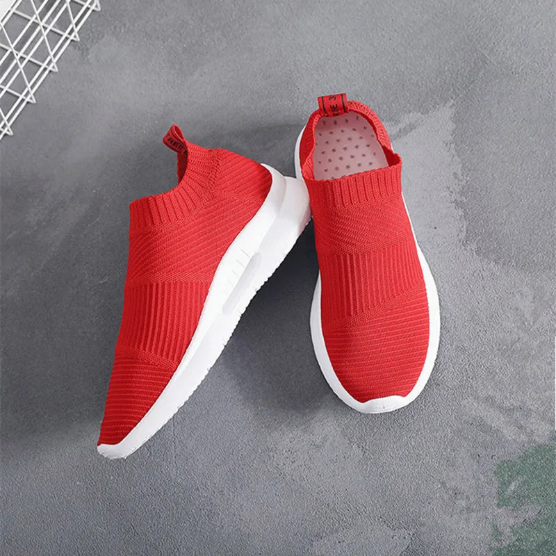 Woman Sport Running Shoes Flats Outdoor Sneakers 2018 Summer Mesh Breathable Couple Lightweight Athletic Women Slip On Platform | Спорт и