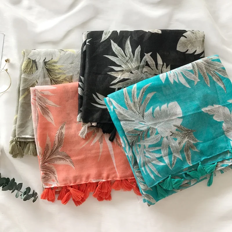 

2017 Women Plantain leaf Pattern Tassel Scarf Leaves Print Scarves Shawls Wraps Hijabs 4 Colors 10pcs/lot