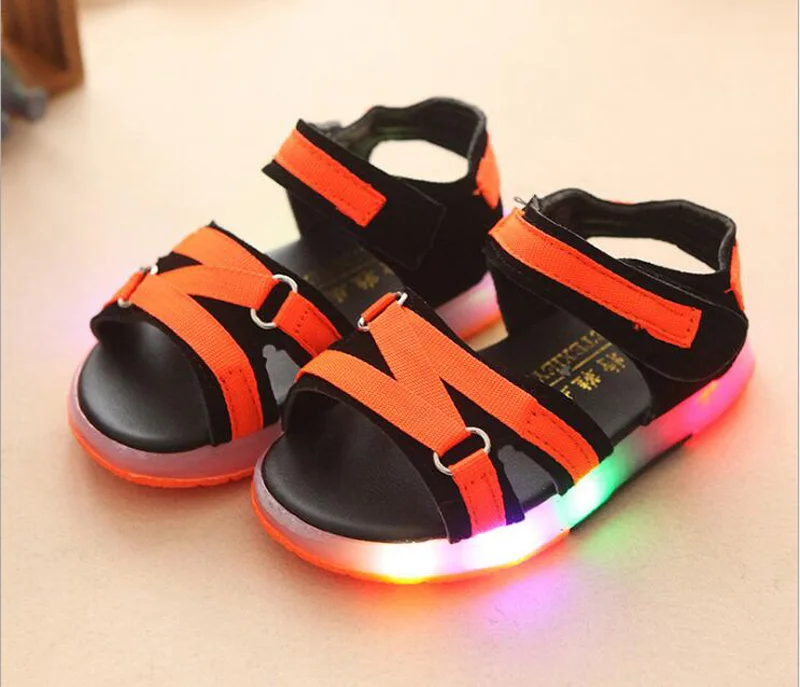 Hot selling Toddler Fashion Children Shoes Children's flat anti-slip LED light sandals boys and girls sport comfort beach shoes | Детская