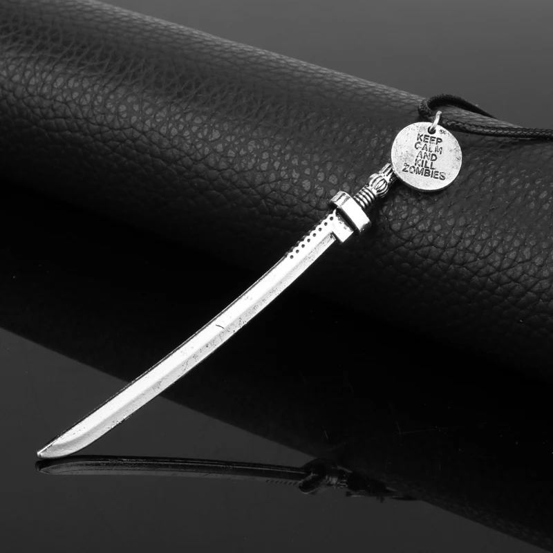 

HEYu Fashion Jewellery Men Movie Samurai Sword Necklace Inspired by Walking Dead Michonne Zombie Katana Skull Pendent Necklace