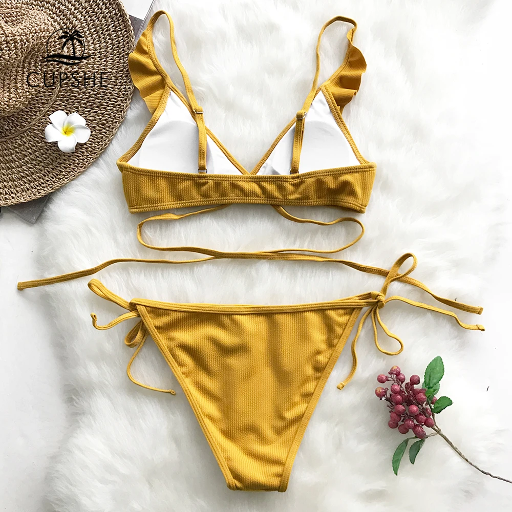 Женский купальник-бикини CUPSHE желтый купальник с оборками и открытой спинкой