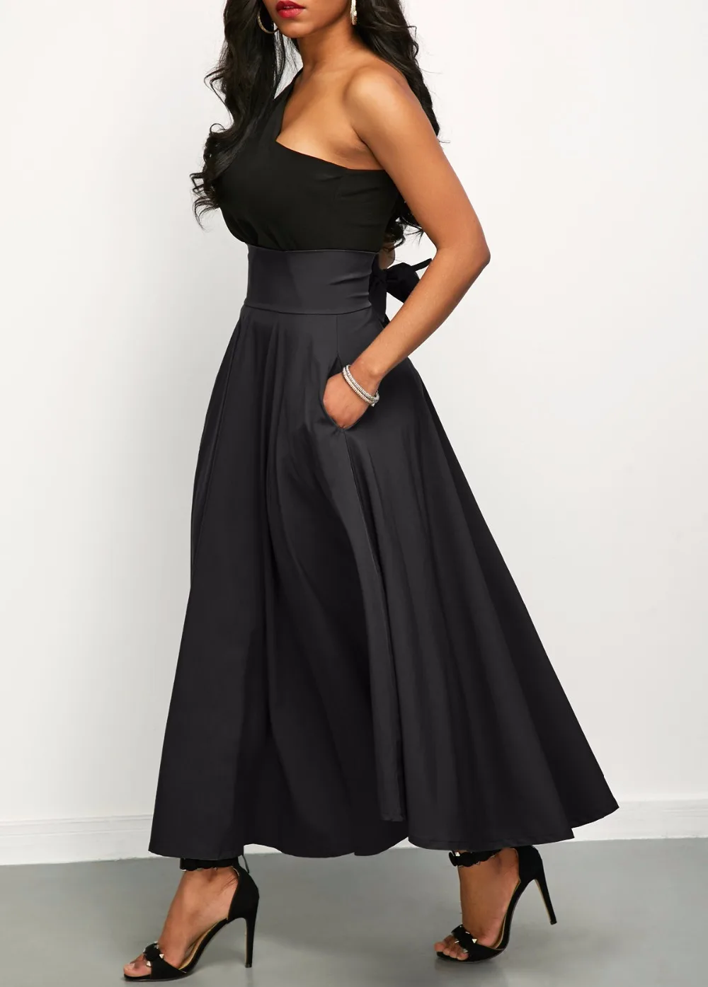 Платье женское без бретелек повседневное однотонное длинное для лета 2018 |