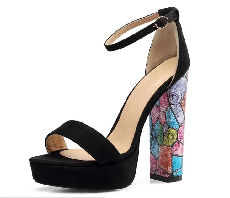 

Ms/Лидер продаж; пикантные однотонные замшевые босоножки на квадратном каблуке с очень высоким задним ремешком; Цвет Черный; обувь на высоко...