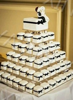 

Производители продают романтические 6-уровневые украшения для тортов, продавцы пакетов, акриловые подставки для кексов