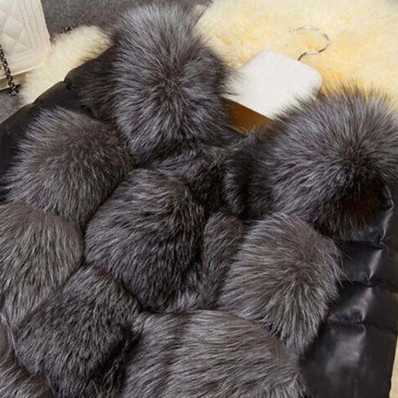 Зимнее женское пальто с искусственным лисьим мехом куртка из искусственной кожи