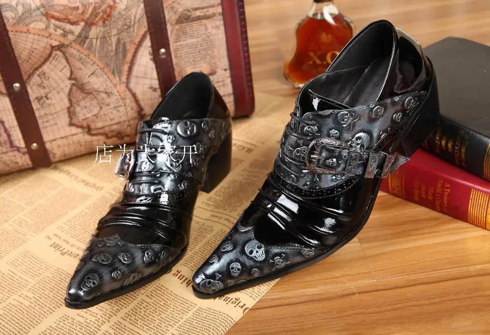 

Spring New Men's Fashion Fold Dress Shoes Plus Size 46 Gold Sliver Skull Oxfords Punk Style Men Nightclub Party Shoes