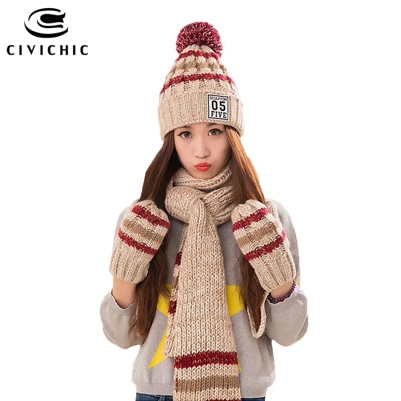 Подарок теплый набор вязаная шапка шарф перчатка зимняя с помпоном из