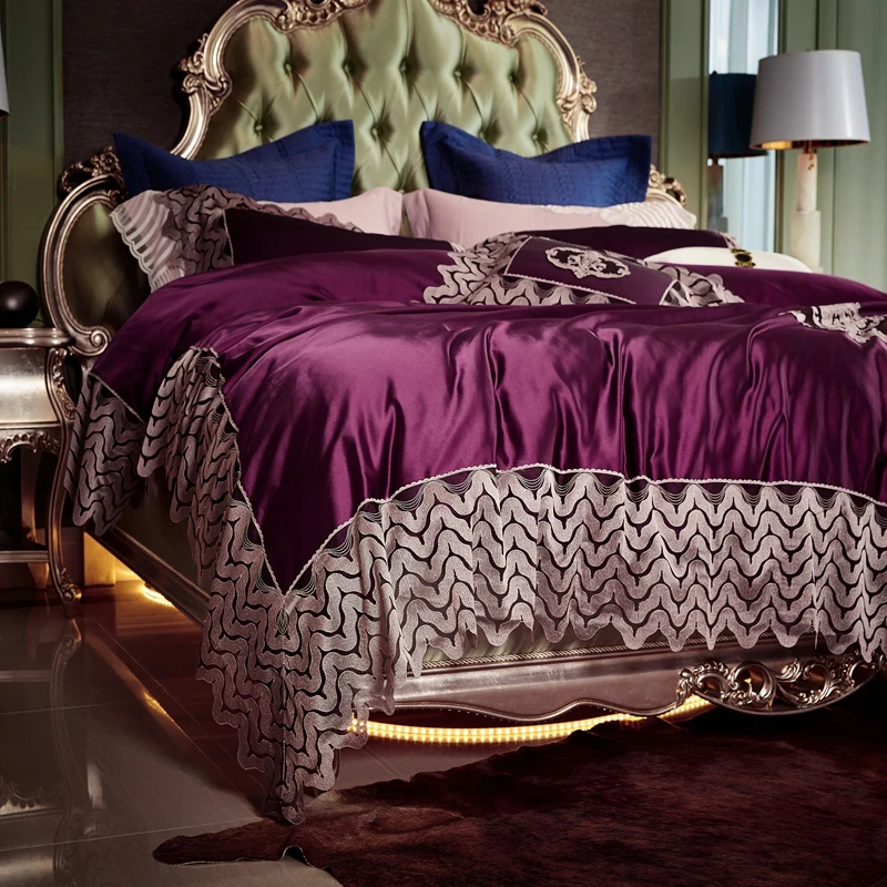 Роскошное кружевное постельное белье цвета шампанского фиолетового с вышивкой в
