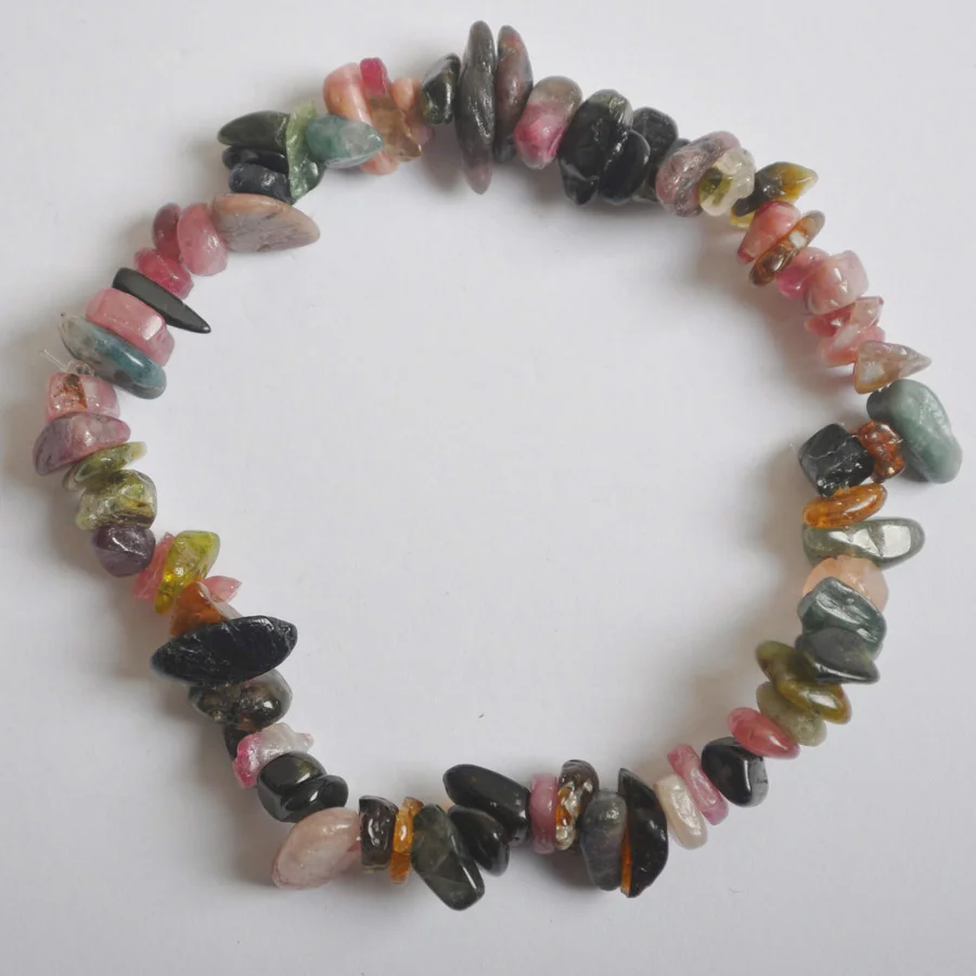 Натуральные бусины с кристаллами