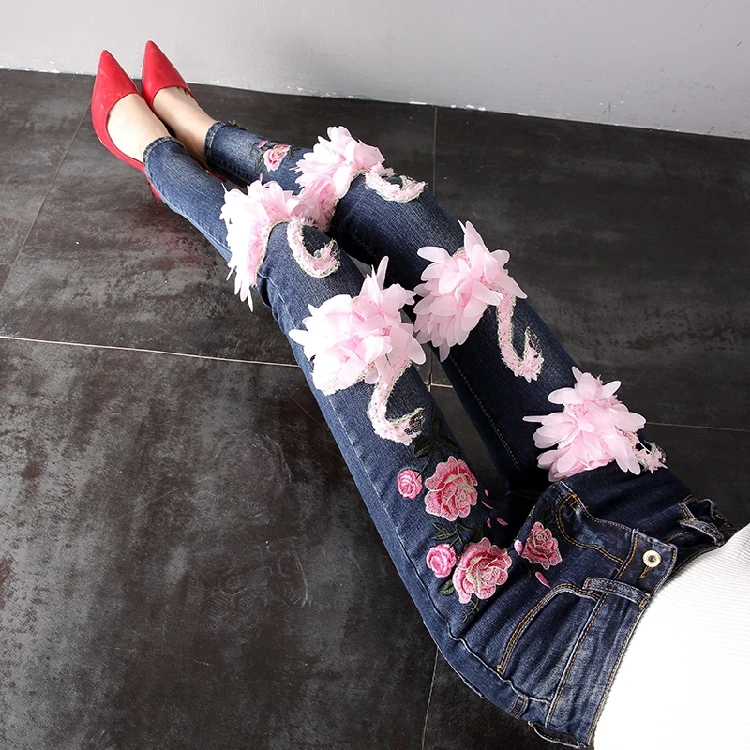 

2018 New Fashion Spring Autumn Women Jeans Peony Embroidery Swan Slim Female Skinny Pants Pencil Trousers Full Length Jeans