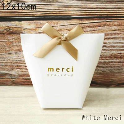White Merci 5 шт. белая черная крафт-бумага бумажная сумка Бронзирующая французская "Мерси" Спасибо Подарочная коробка пакет сувенир для свадебной вечеринки конфетная коробка с лентой - Цвет: White Merci