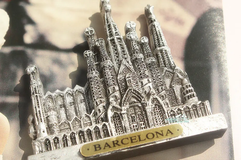 Туристический сувенир из Испании Барселона Sagrada семейство 3D магнит на