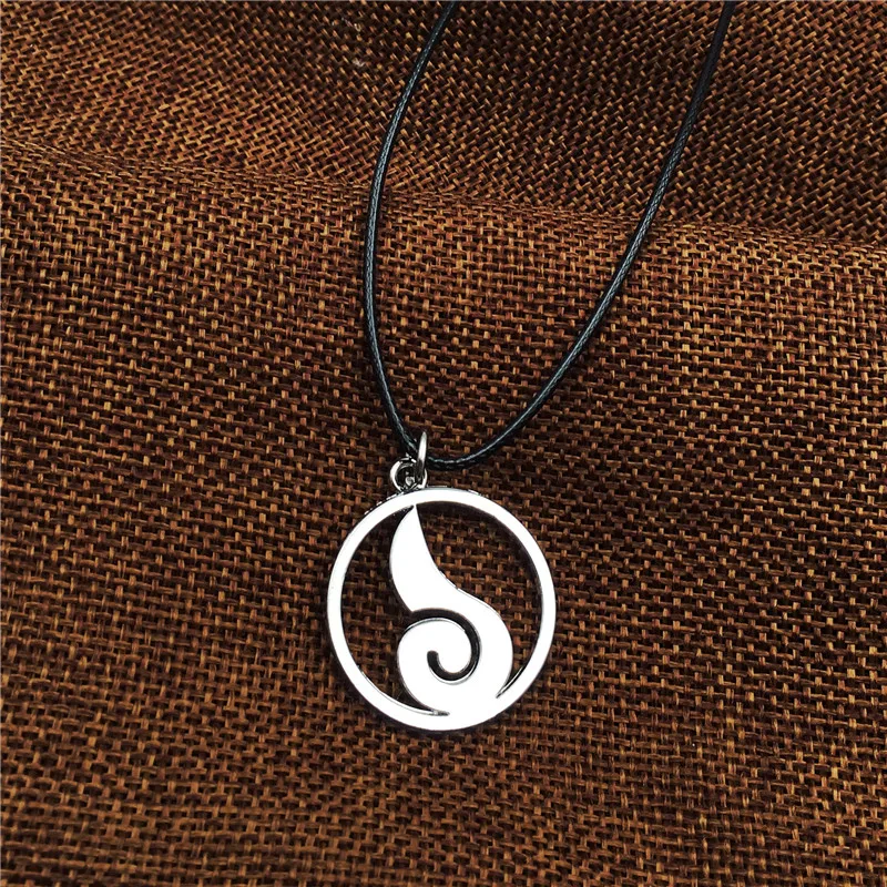 Оптовая продажа 10 шт./лот аниме ювелирные изделия по Наруто с логотипом konoha подвеска ожерелье веревкой цепь