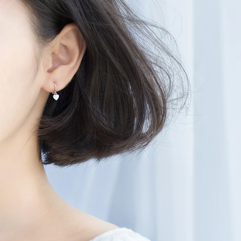 Женские серьги-гвоздики из серебра 100% пробы с сердечками | Украшения и аксессуары