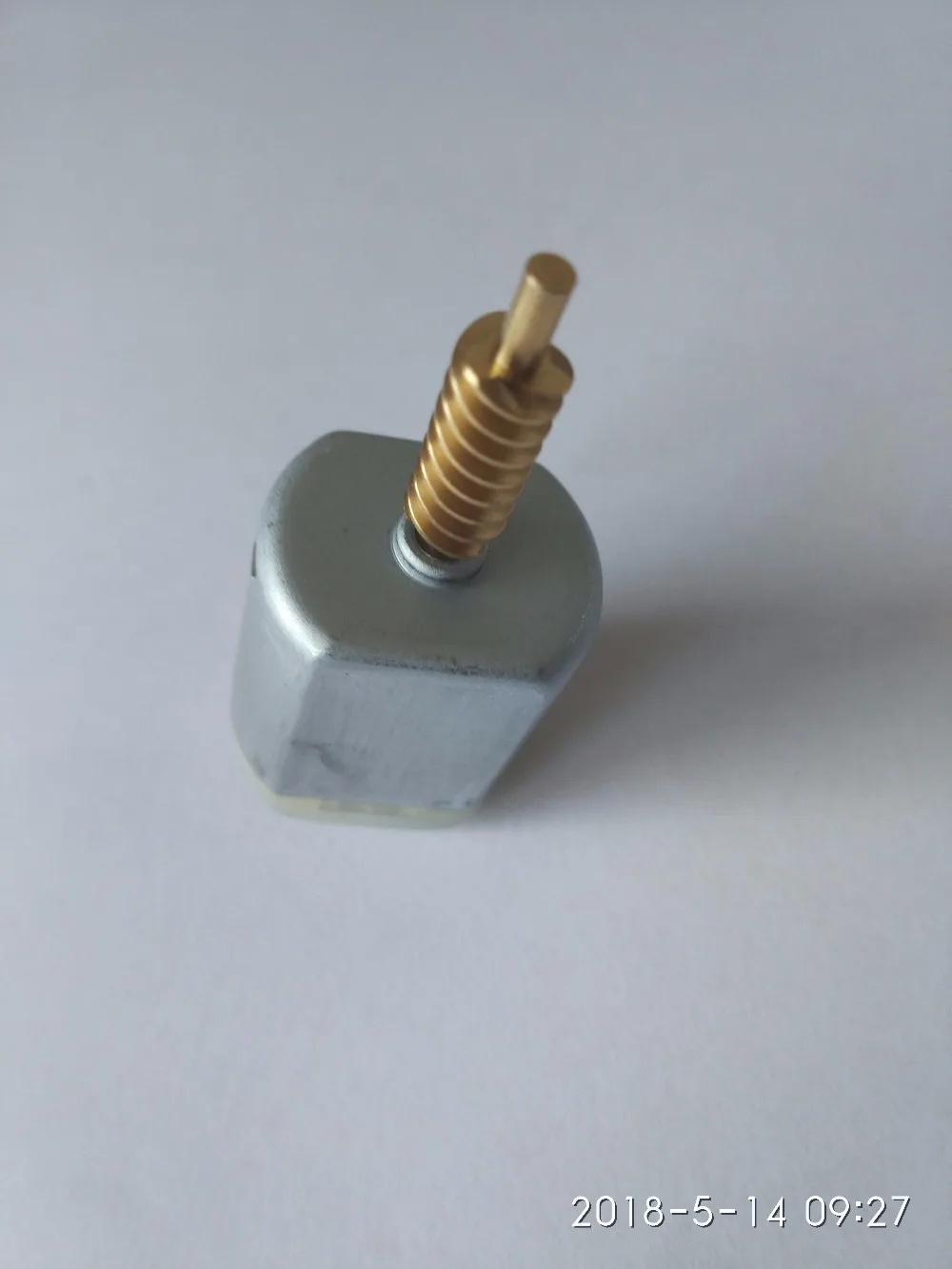 

Infiniti FX45 FX35 Infiniti door lock motor
