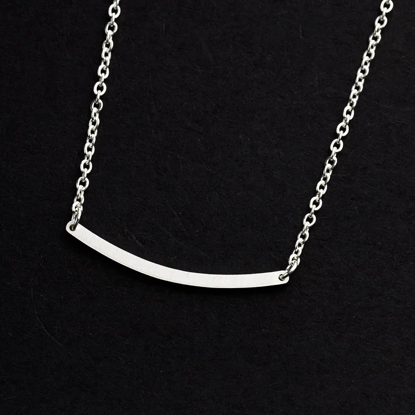 V притягивает нежную кривую пустая планка кулон ожерелье для женщин и девочек 2018