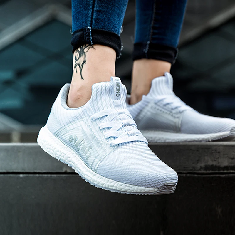 Кроссовки Onemix спортивная обувь для мужчин женщин дышащая удобная тренировок