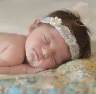 Новинка 2016 года; Винтажная Мягкая Белая Кружевная повязка на голову с серебряными жемчужинами и пуговицами для маленьких девочек; Головной убор принцессы; Головная повязка для новорожденных; Фотографии