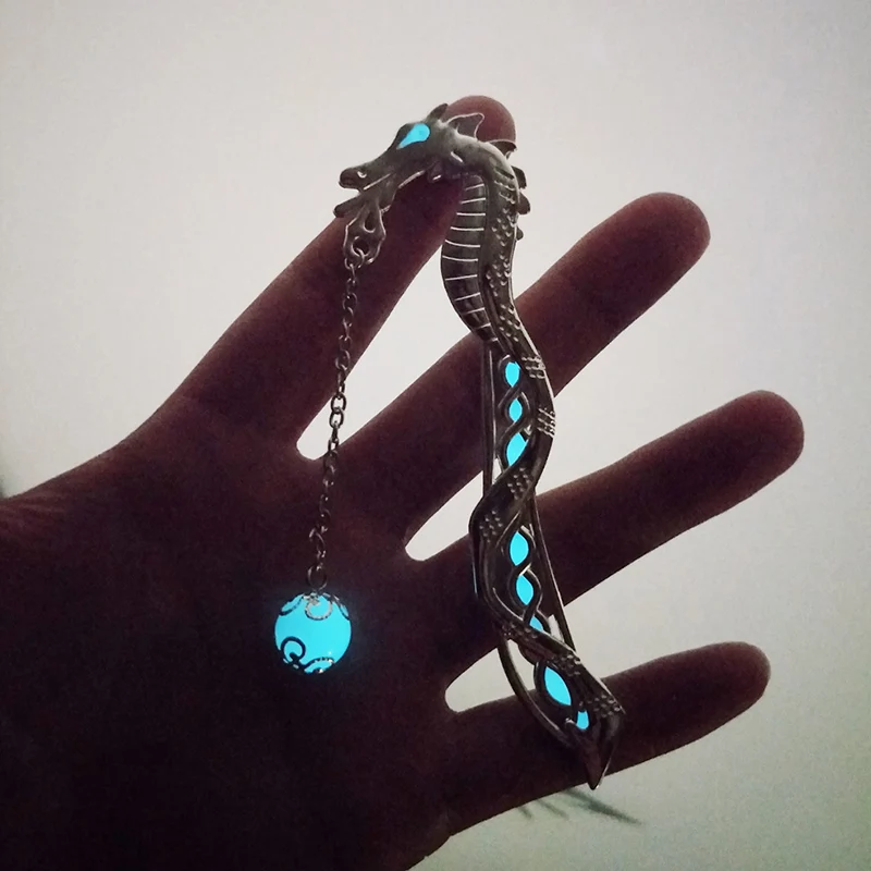 Luminous feather Bookmark Retro Illuminate metal beads Fluorescence bookmark Dropship wholesale Metal38 | Украшения и аксессуары