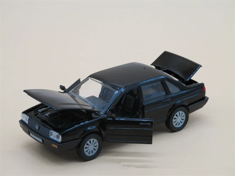 Classic cars alloy car models 1:32 Sound and light back to power the best-selling children's toy free shipping |