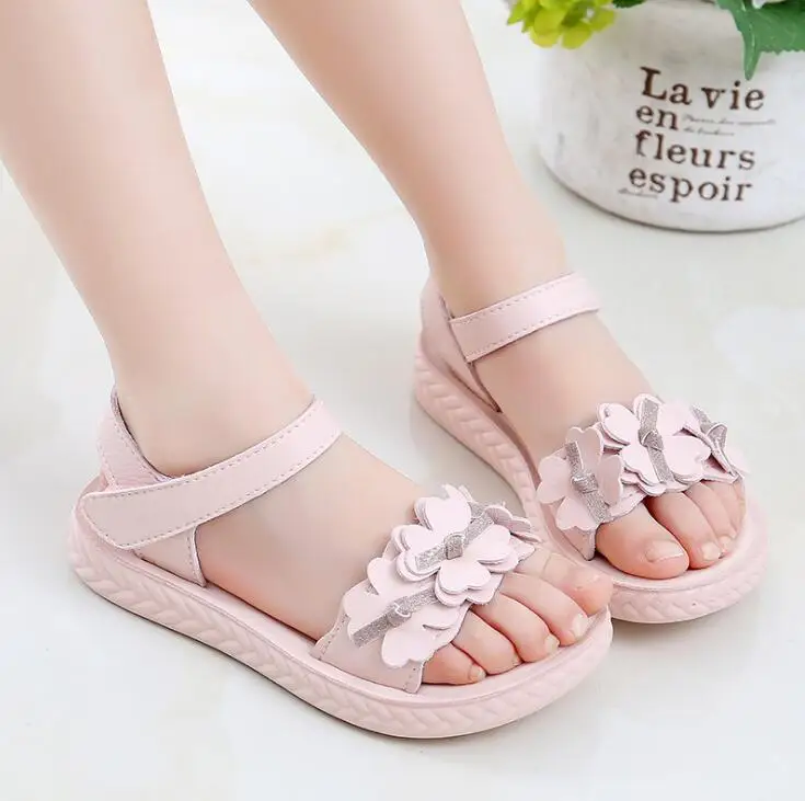 

2019 summer new children's sandals girls big child soft bottom beach shoes magic princess shoes kids casual sneakers