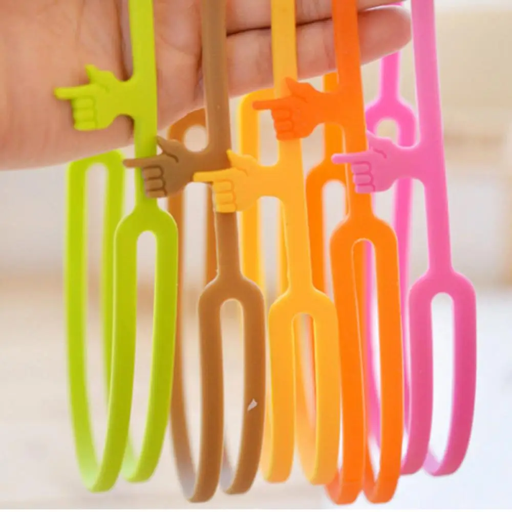 

JESJELIU 1 PC Learning Stationery Unique Creative Silicone Finger Pointing Bookmark Elasticity Book Mark Office Supply