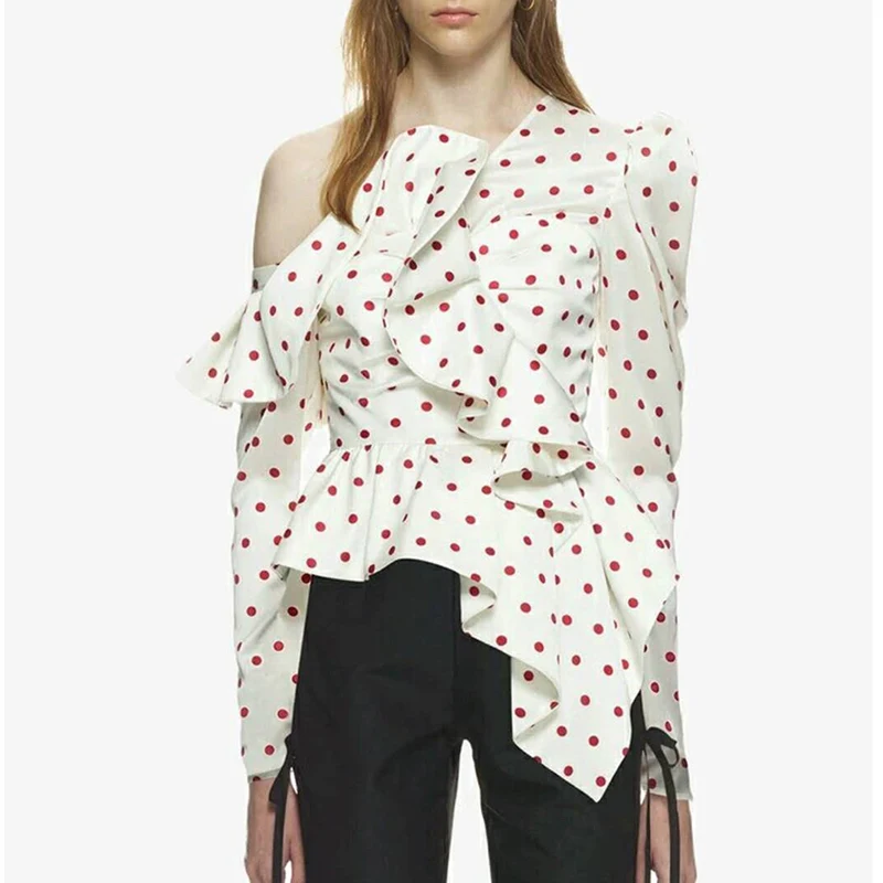 Женская Асимметричная блузка TWOTWINSTYLE в горошек с открытыми плечами открытой