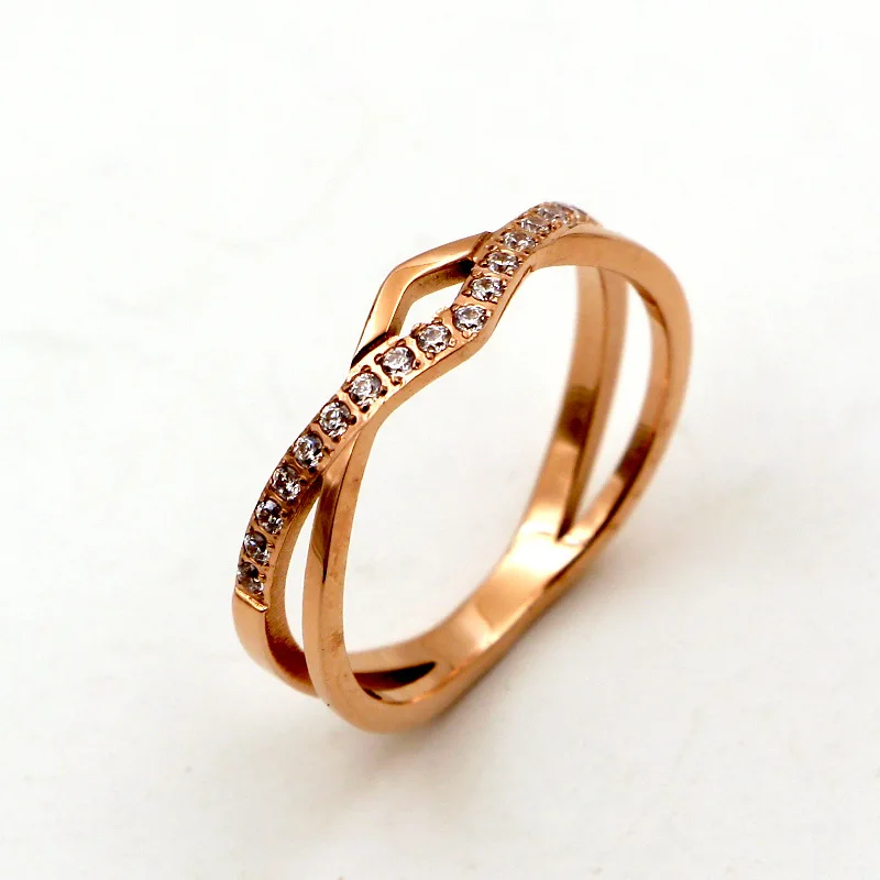 Классический красивый двойной W скрещенное кольцо из нержавеющей стали высокого