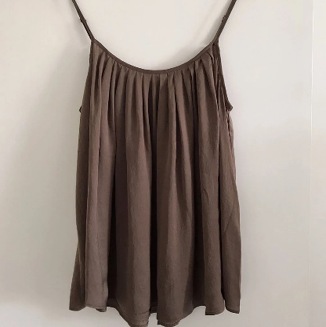 Женская летняя свободная футболка, 6XL, Женская плиссированная майка, топы, Топики, сексуальная шифоновая майка с бретельками, топ, туника, камзол размера плюс