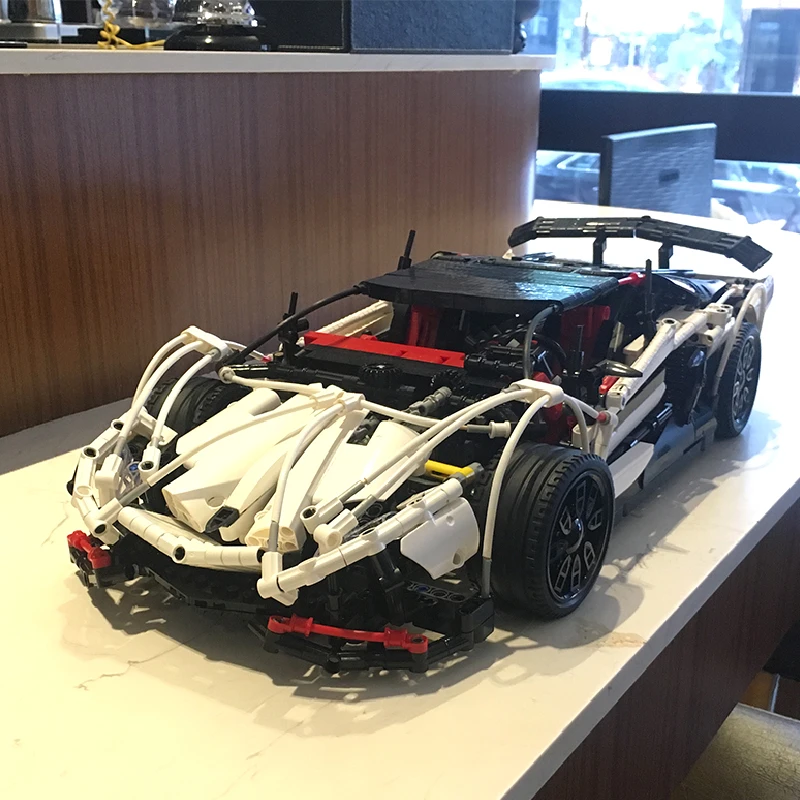 В наличии 23006 MOC Technic серия хэтчбек Тип гоночный автомобиль 2838 шт. строительные