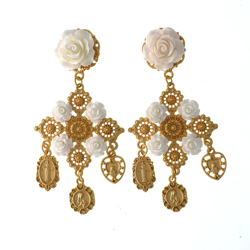 

Gold Baroque Earrings For Women Pendientes Mujer Moda 2018 Flower Long Big Drop Earing Dangle Brincos Aretes Jewelry Oorbellen